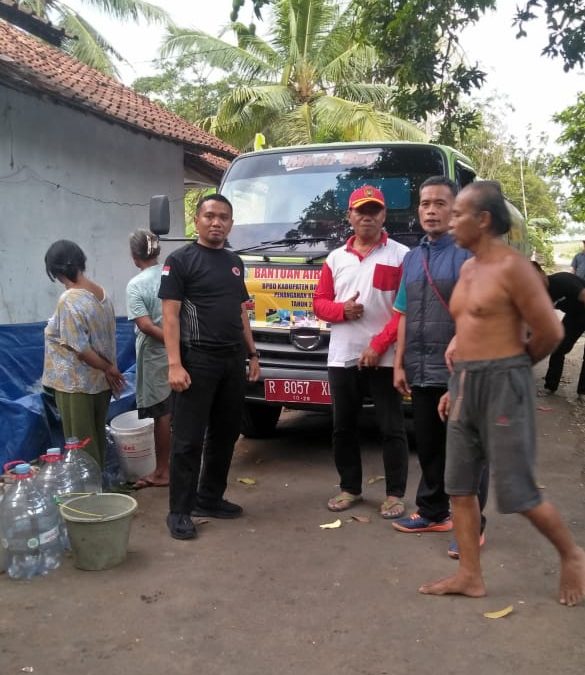 Monitor Droping Air Bersih Dari BPBD