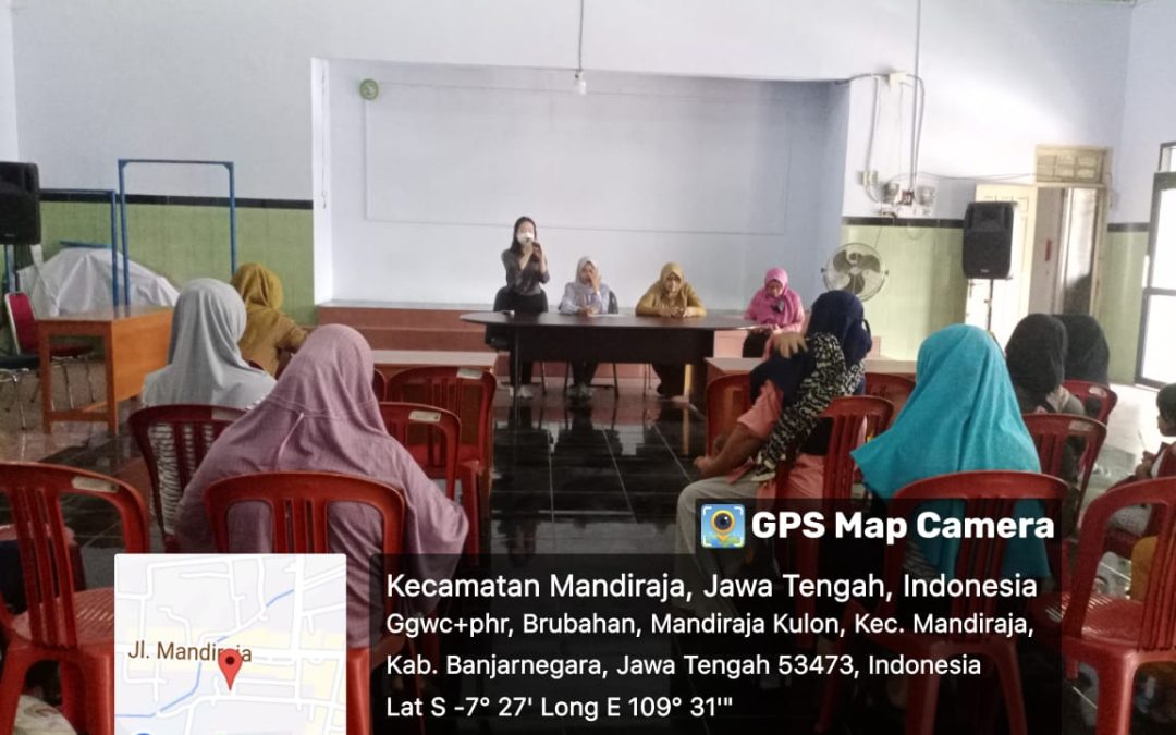 Evaluasi dan Pemberian PMT pada 10 Balita Stunting Desa Mandiraja Kulon