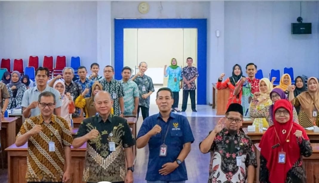 Mengikuti Visitasi Monev Keterbukan Informasi Publik Tahun 2024 di Kabupaten Banjarnegara