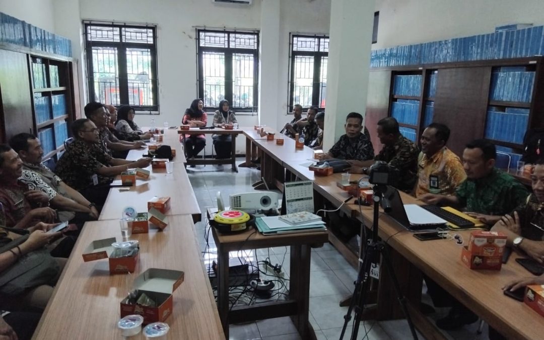 Sosialisasi Standar Pelayanan (SP) dan Standar Operasional Prosedur (SOP) Adminduk