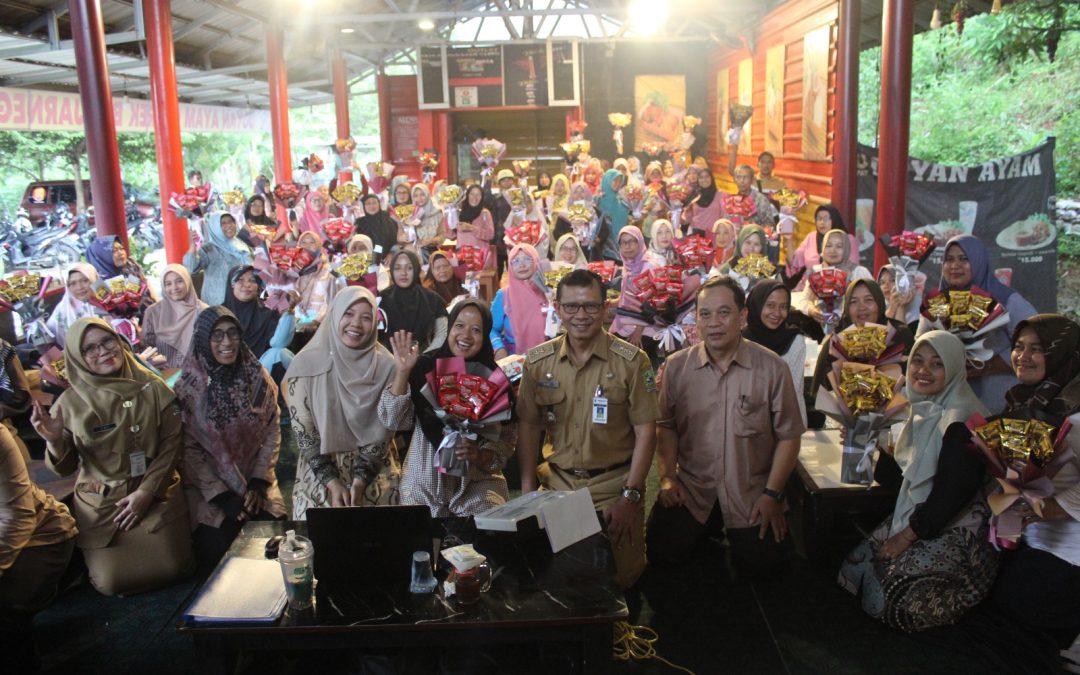 Peningkatan Kapasitas Bagi Kelompok SPP dan UEP Bumdesma UPK Mandiraja