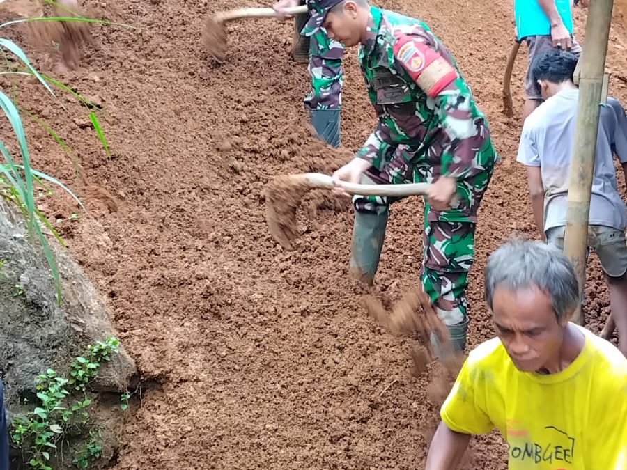 Penangan Bencana Tanah Longsor di Desa Jalatunda kecamatan Mandiraja