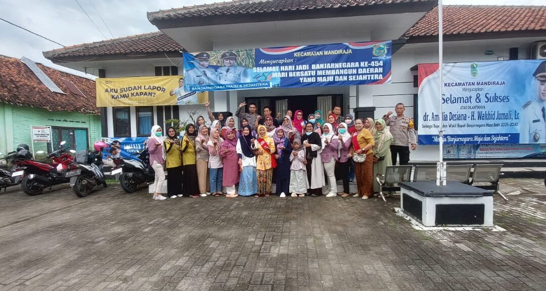 Kepedulian Sosial Dengan Bagi-bagi Takjil Kecamatan Mandiraja