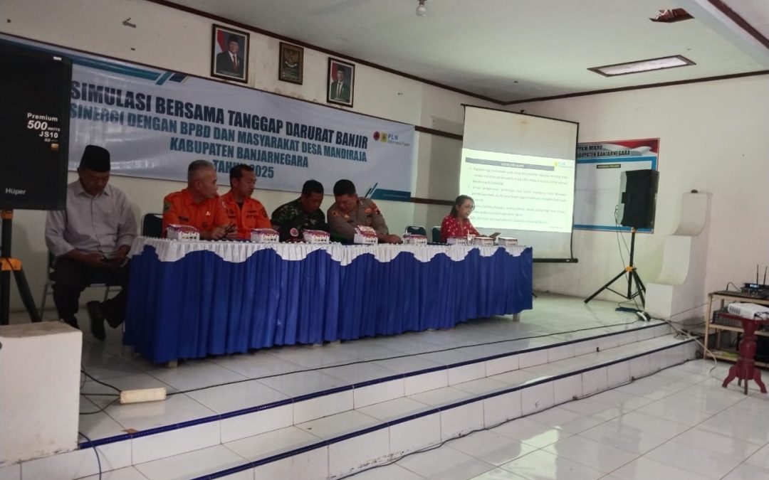 Paparan materi Sosialisasi Simulasi Tanggap Darurat dari PT Indonesia Power dan BPBD dbertempat di aula Kecamatan Mandiraja