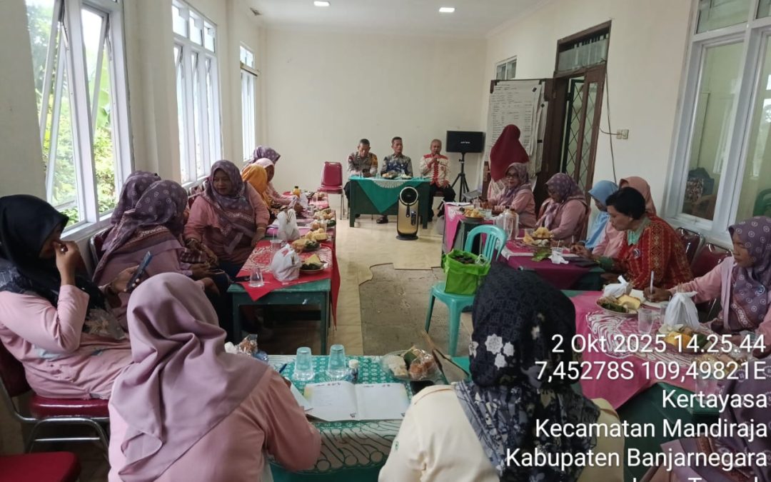 Pertemuan Rutin KWT Aswatandira Kec. Mandiraja di Aula Kantor BPP Kertayasa.