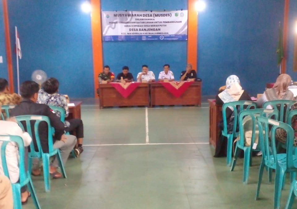 Musdes dalam rangka pembahasan pemanfaatan lahan untuk pembangunan gerai KDPM desa Banjengan