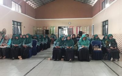 Peningkatan Kapasitas Pembuatan Makanan Berbasis Bahan Dasar Lokal Desa Panggisari